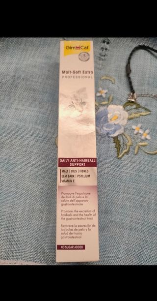 Pasta per gatti hairball professional top