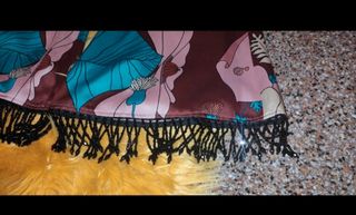 Pantalón estampado con abalorios S