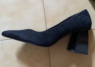 Zapatos de tacon negro Zara