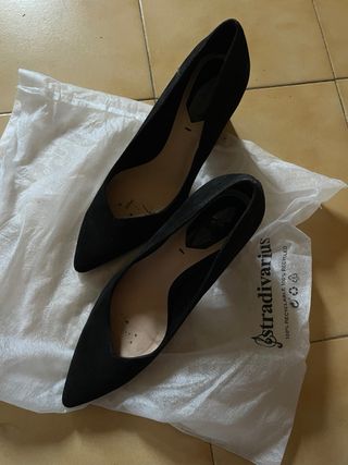 Zapatos de tacon negro Zara