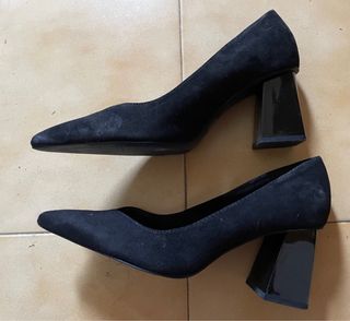 Zapatos de tacon negro Zara
