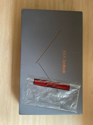 Portátil de Alto Rendimiento Asus ZenBook Core i7