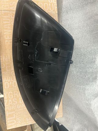 Carcasa espejo y embellecedor aleta Sandero steway