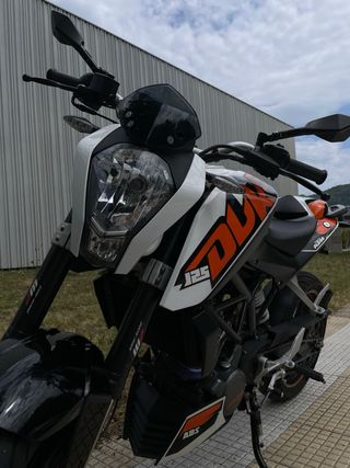 Moto ktm duke 125