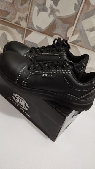 Scarpe antinfortunistiche