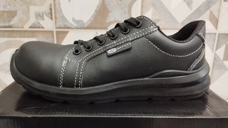 Scarpe antinfortunistiche