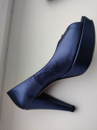 Zapatos fiesta azules Doriani 