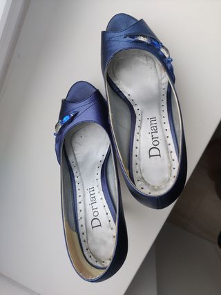Zapatos fiesta azules Doriani 