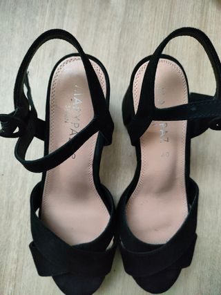 Sandalias negras