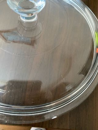 Sopera con tapa de cristal