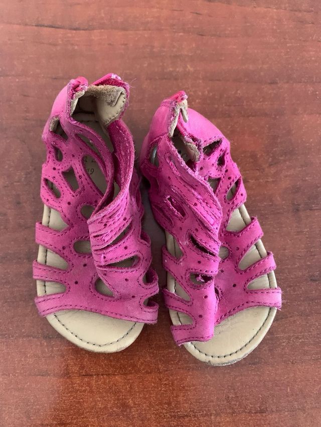 Sandálias de verão para raparigas