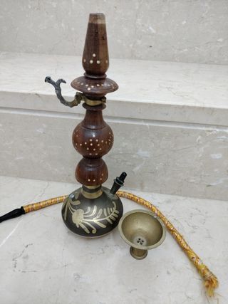 Soprammobile in legno e ottone