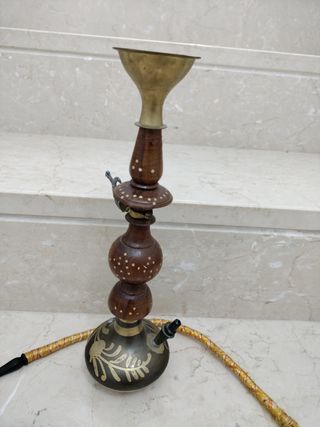 Soprammobile in legno e ottone