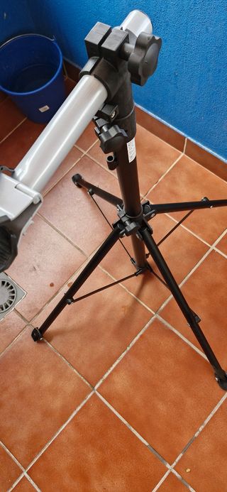 Soporte trípode bicicleta