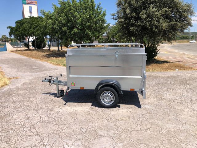 REMOLQUE CAJA CERRADA GALVANIZADO