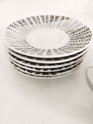 Set 6 tazzine da caffè con piattini