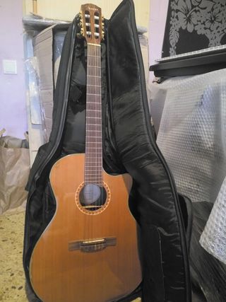 FENDER Electro Acústica  KOREA.con funda acolchads