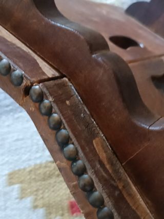 Antiguo taburete banqueta piel nogal