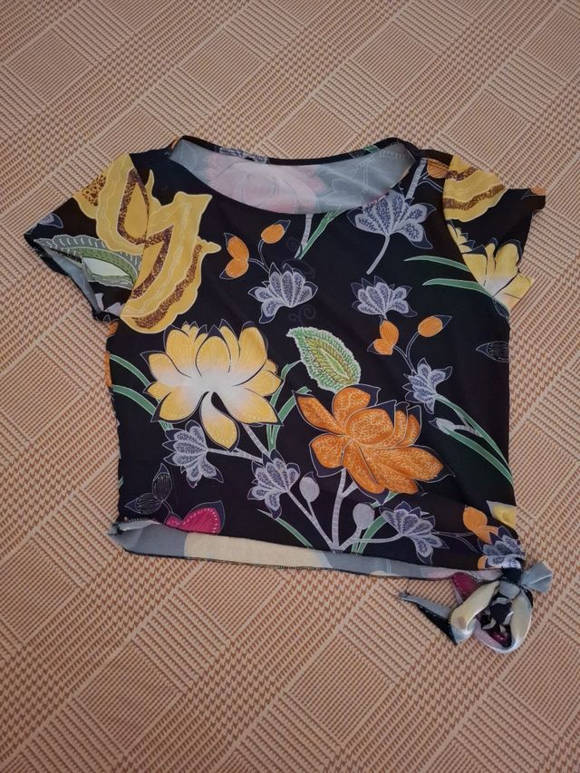 Blusa corta