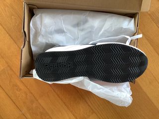 Reebok classic blanco, talla 40