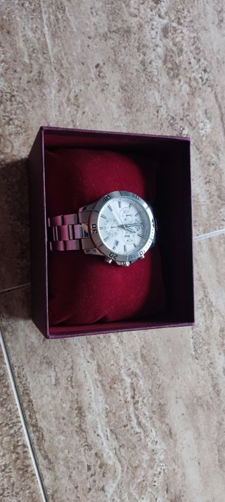 Reloj suicrom 