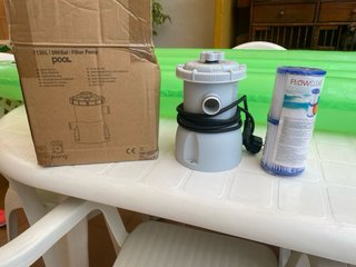 Depuradora de 1136L, los tubos se incluyen