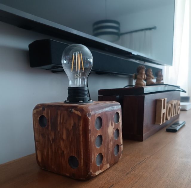 Lampara de madera ( NUEVA )