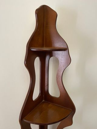 Estantería rinconera