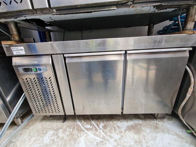 Mesa fría 2 puertas Lufri