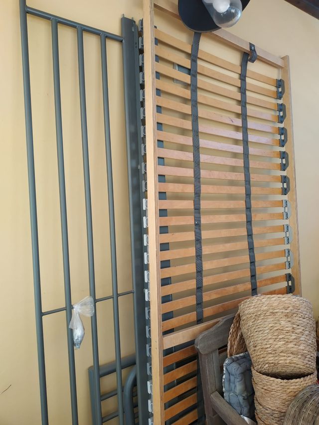 Cama o sofá Serie Svarta IKEA