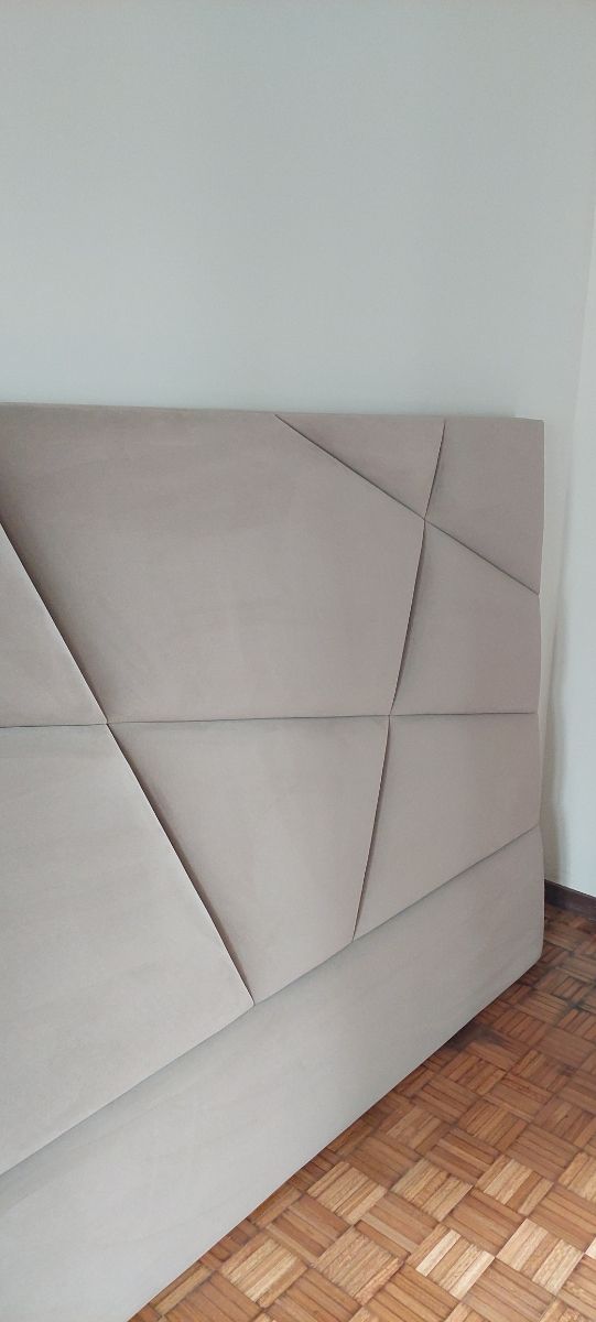 Cabeceira estofada king size