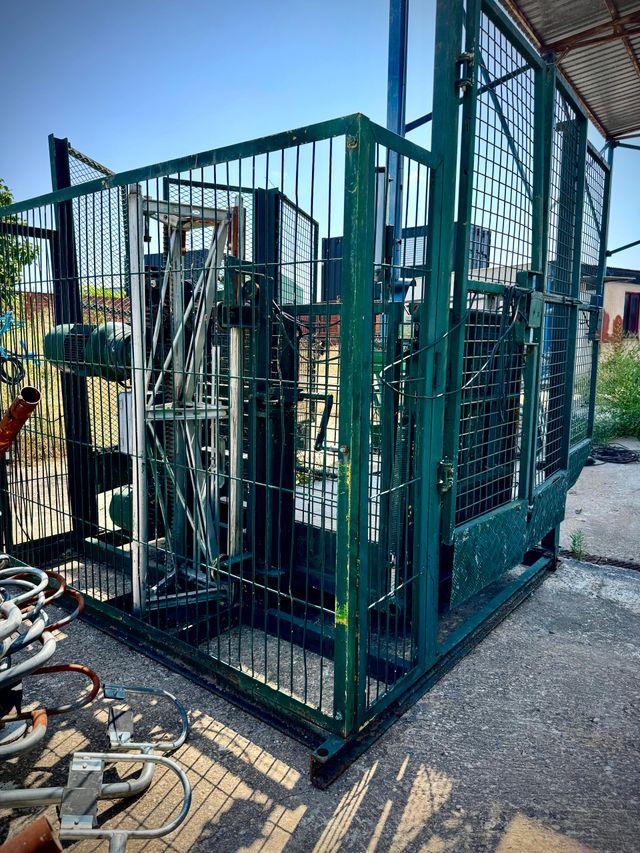 MONTACARGAS TORGAR T3-05