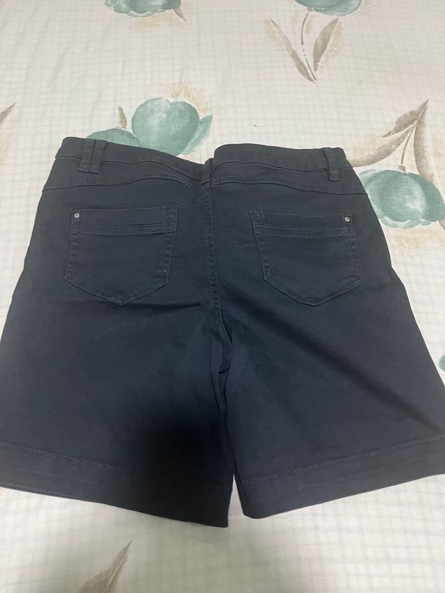 Pantalón corto