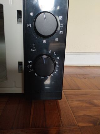 Grill Microondas Taurus 20l 