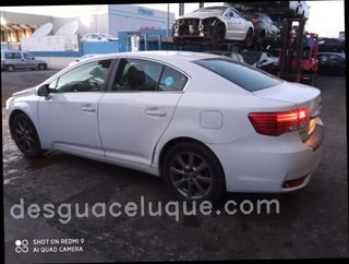 CINTURON TRASERO IZQUIERDO TOYOTA AVENSIS 8817