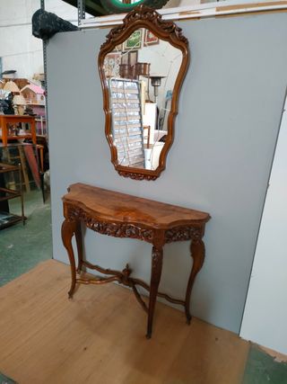 MUEBLE DE ENTRADA ESTILO ISABELINO