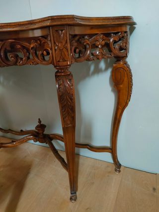 MUEBLE DE ENTRADA ESTILO ISABELINO