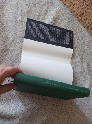 "Lo que está en mi.."Marcela Serrano=1.50€+regalit