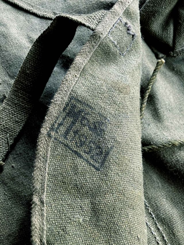 Stock Abbigliamento e accessori Militari anni '80