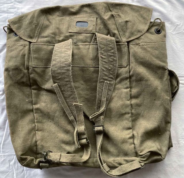 Stock Abbigliamento e accessori Militari anni '80