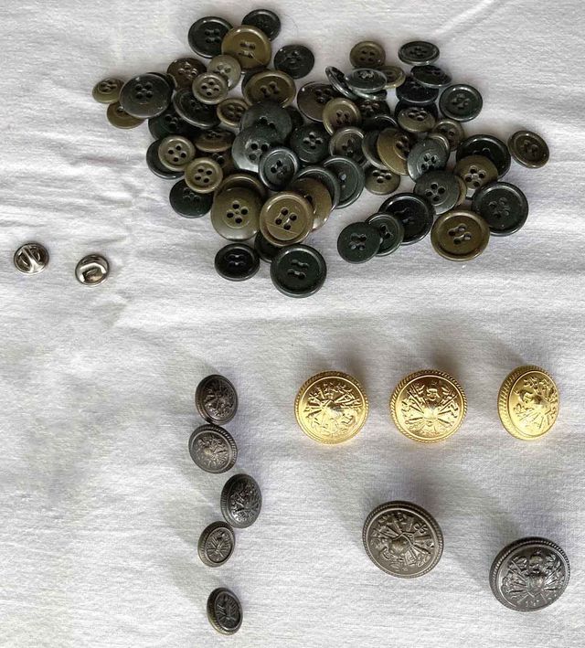 Stock Abbigliamento e accessori Militari anni '80