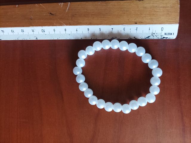 Braccialetto di perle finte