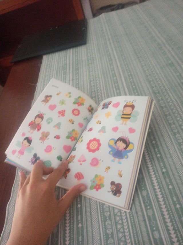 Libro de pegatinas de princesas
