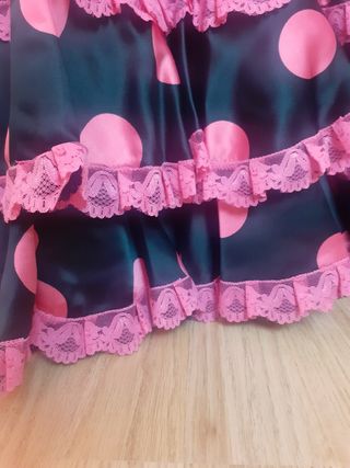 Falda de flamenca y mantoncillo