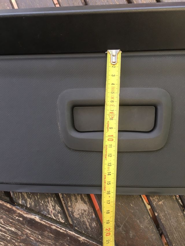 Bandeja cubremaletero extensible 122 cm