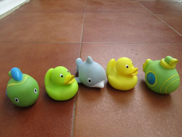 Lote muñecos de goma