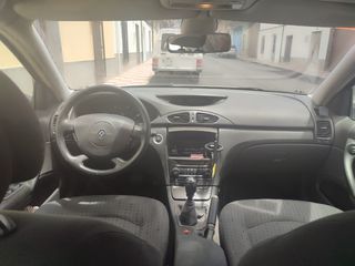 Renault Laguna 2005