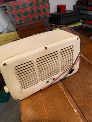 Radio vintage bachelite bianca