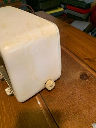 Radio vintage bachelite bianca