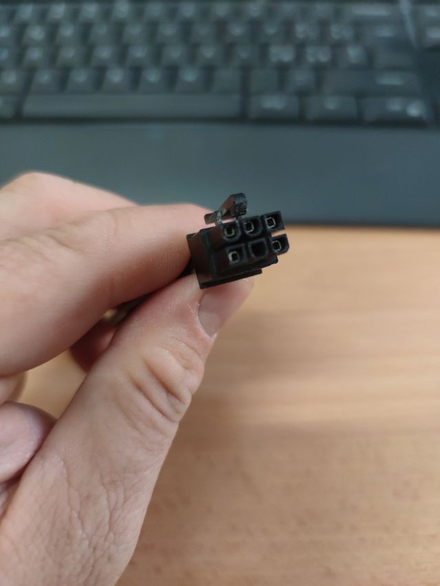 Cavo a Y da molex 4 pin a pcie 6 pin